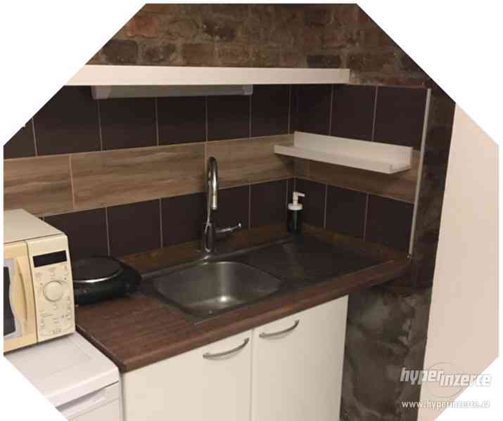 Apartmány ul. Benátská 1714/7, 128 00 Praha 1 - foto 17