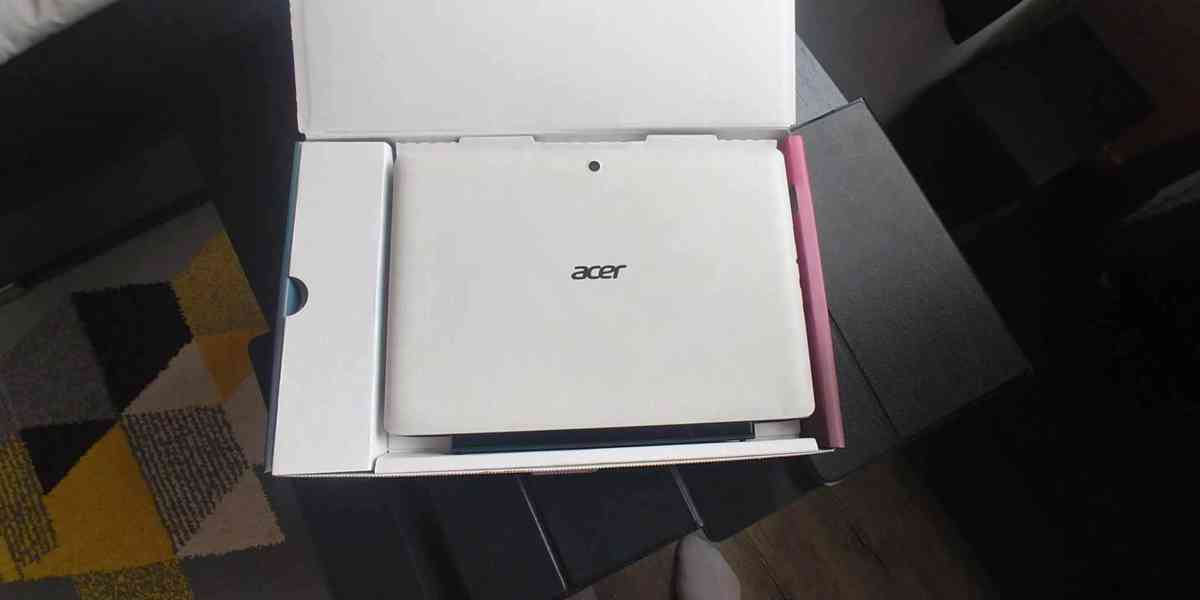 Acer aspire switch 10e - foto 2