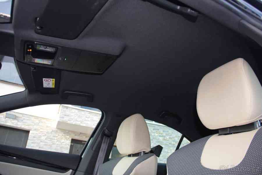 Škoda Octavia 4 - foto 11