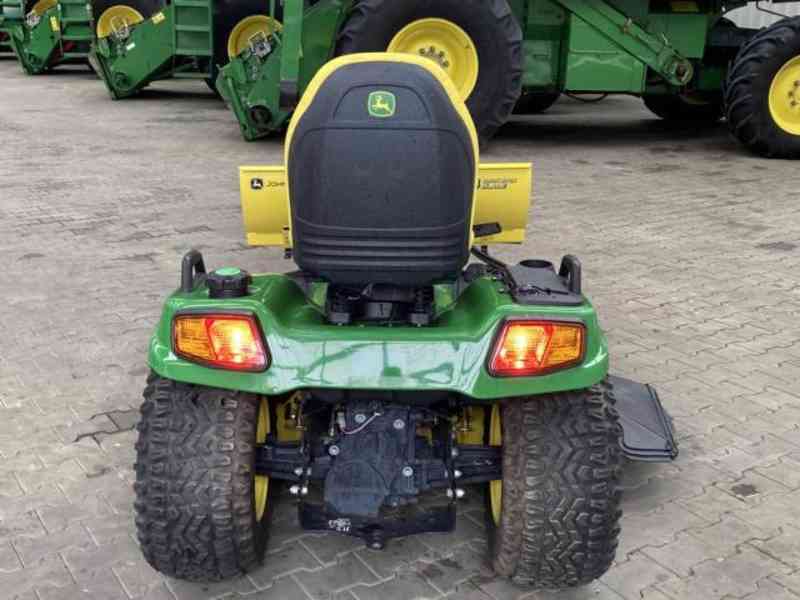 Sekačka John Deere X758 - foto 3