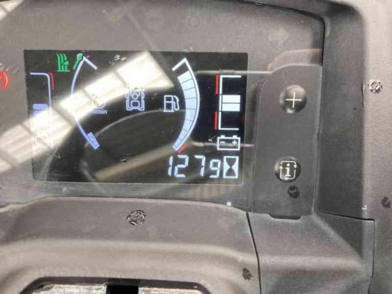 Sekačka John Deere X758 - foto 5