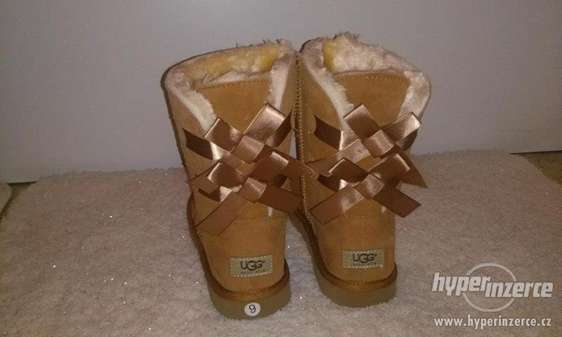 UGG - foto 2