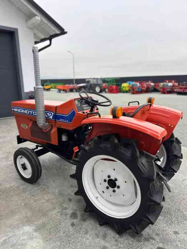 Traktor Hinomoto E152, 4×2 (16 hp) + sekačka - foto 3