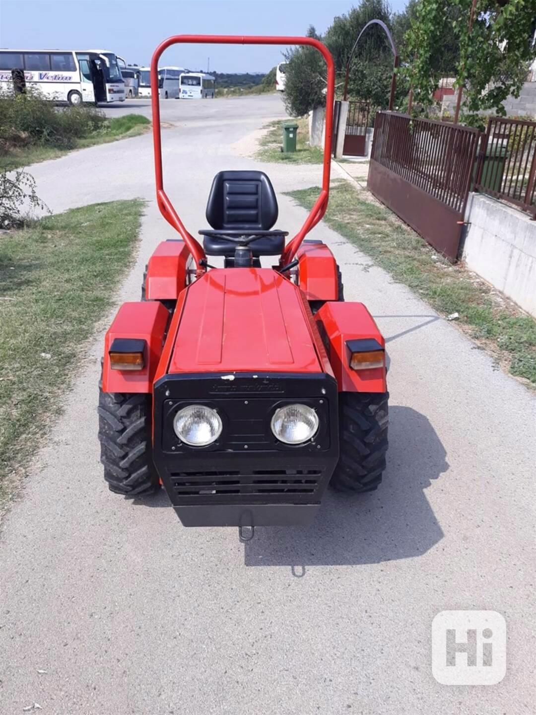 Traktor Tomo Vinković 826 - foto 1