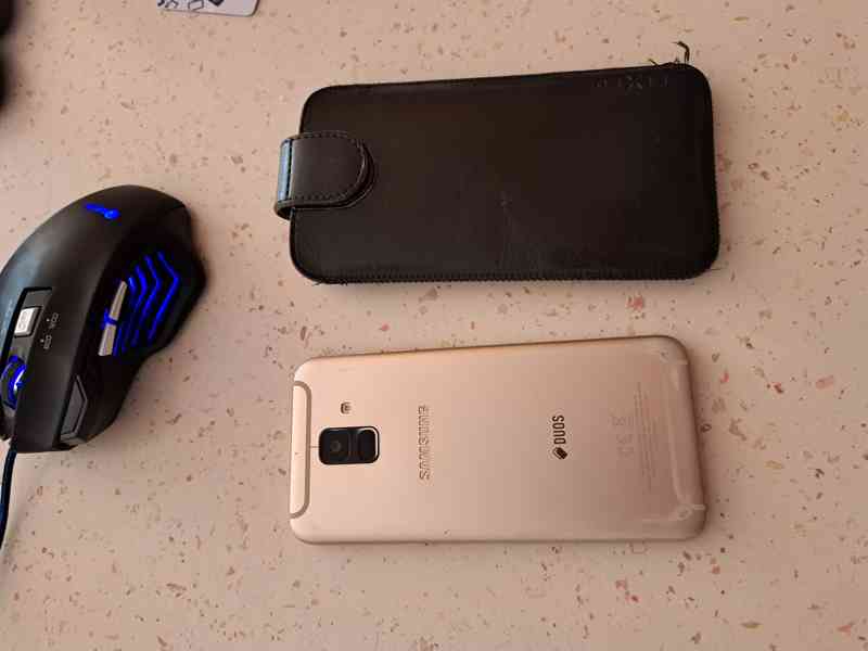 Mobilní tel, Samsung A6 - foto 2