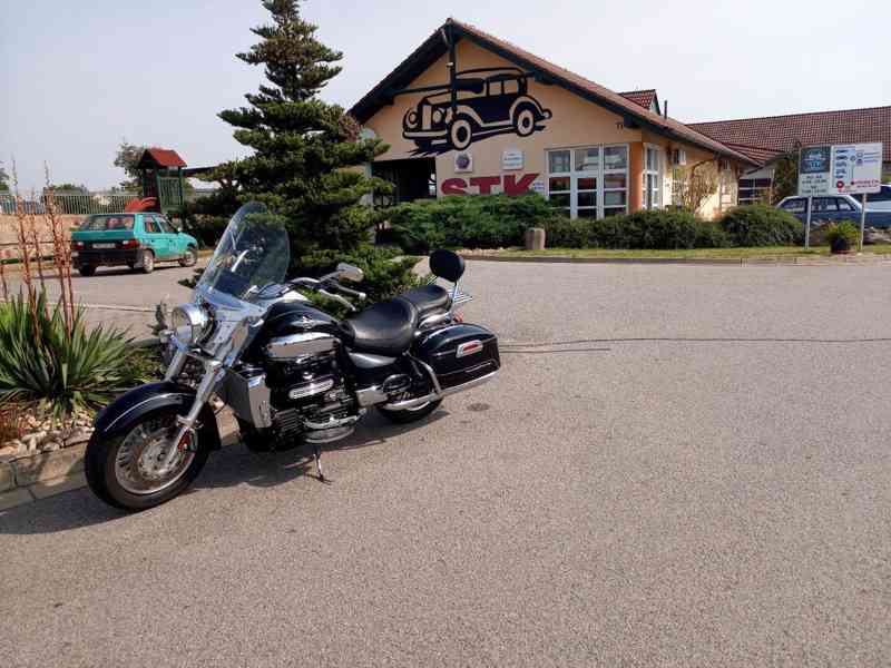 Triumph Rocket III Touring - foto 4