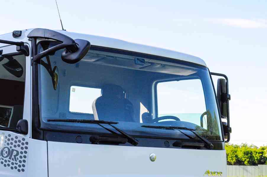 MERCEDES AXOR 1924 HÁKOVÝ NOSIČ KONTEJNERŮ EURO5 - foto 30