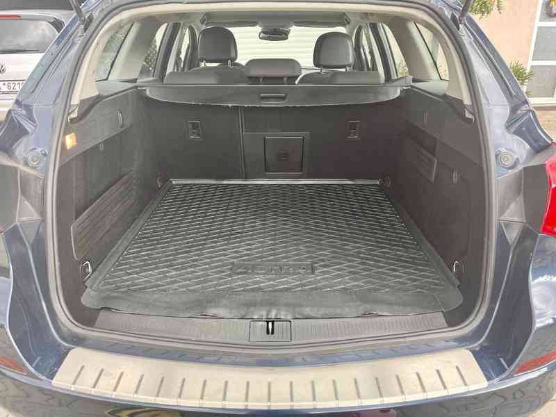 Opel Astra Sports Tourer 1,4 T, 103 kW - foto 7