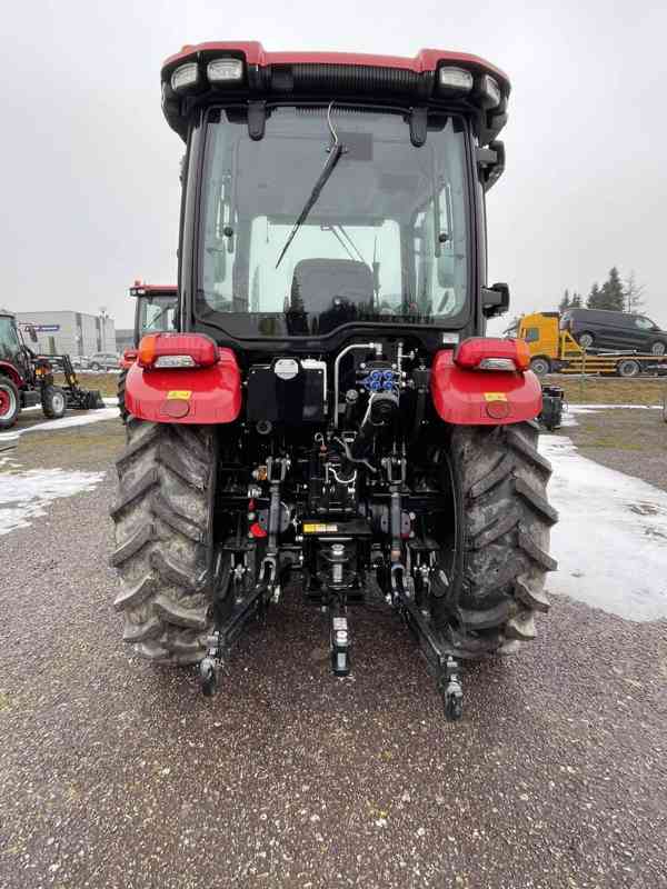 Traktor HANWO HWE 704 C, STAGE V, 4 válcový motor Víčko - foto 8