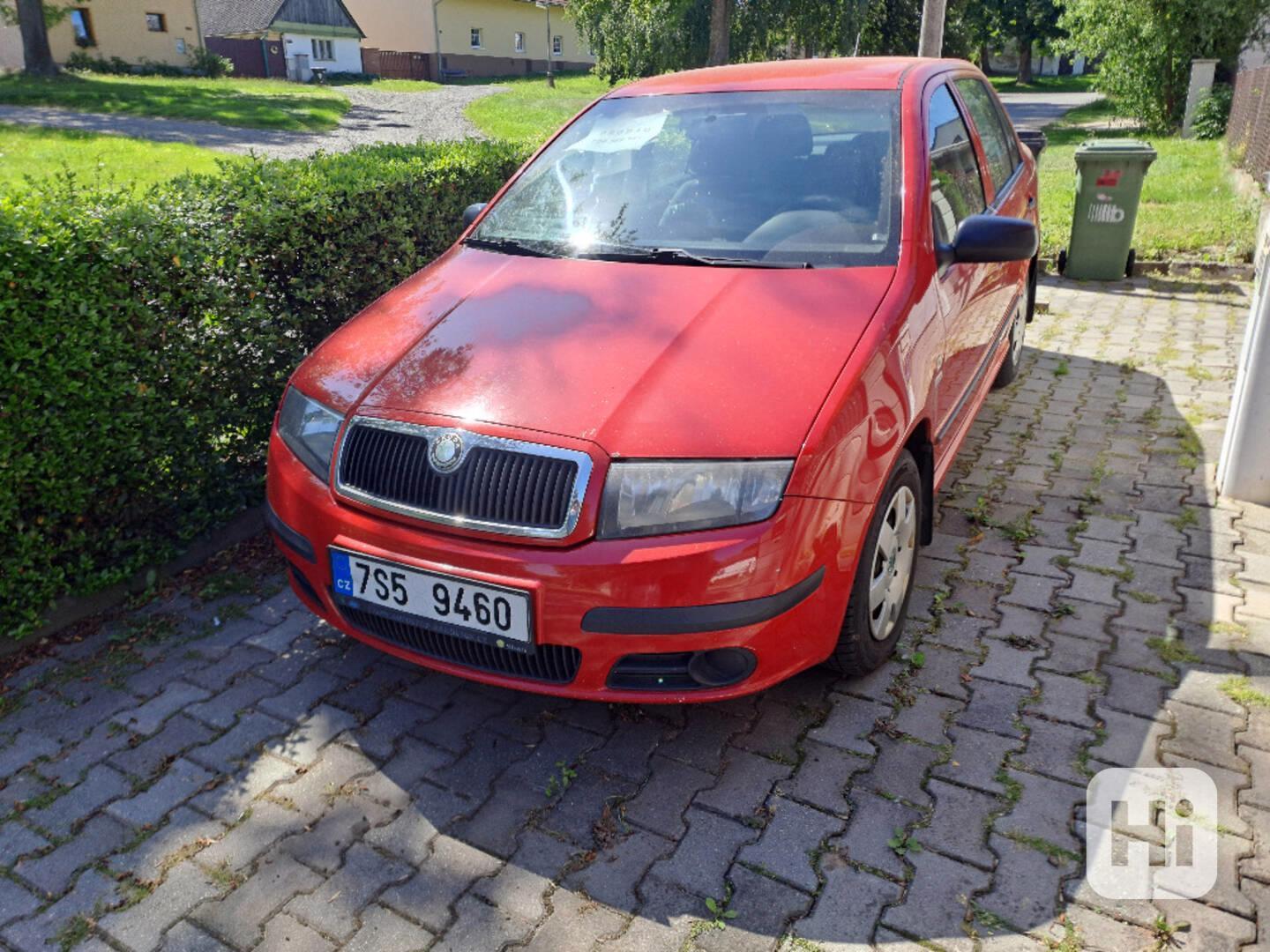 Škoda Fabia Sedan 2008 - foto 1