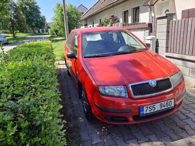 Škoda Fabia Sedan 2008 - foto 11