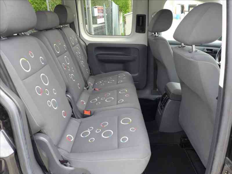 Volkswagen Caddy 1,2 TSI VÝHŘEV, + ALU KOLA - foto 9