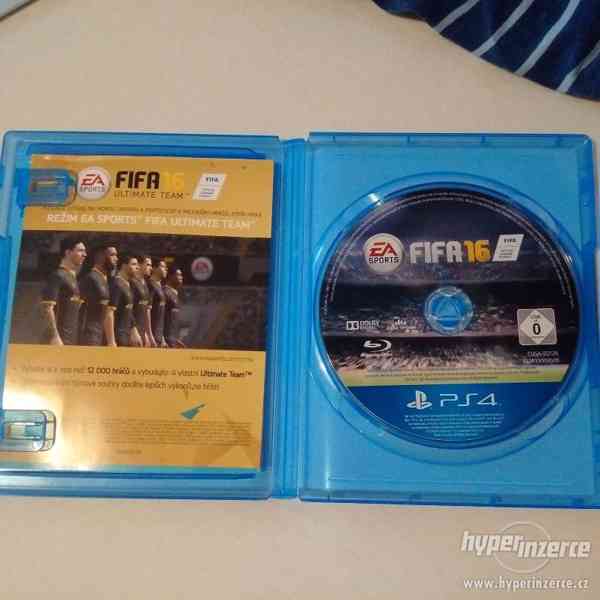 FIFA 16 Deluxe Edition PS4 - foto 1
