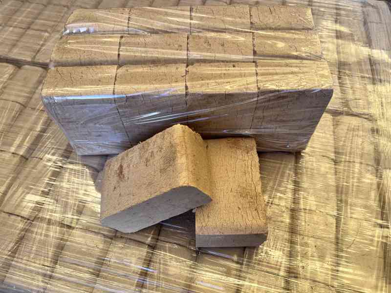 Dřevěné brikety RUF