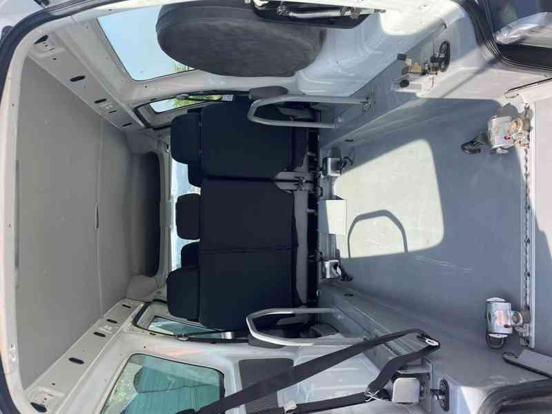 VW Caddy Maxi pro převoz vozíčkáře - foto 5