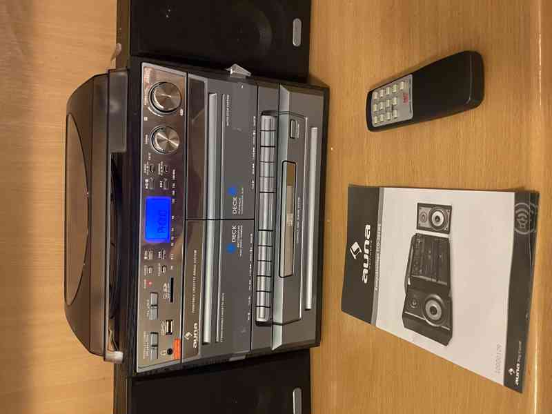 Auna 388-BT je moderní stereo zařízení s gramofonem. - foto 2