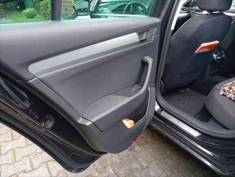 Škoda Superb 2,0   3T M1 AC - foto 9