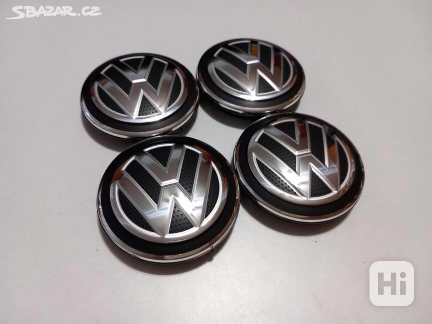Středové krytky Vw, 65x56mm nové logo, 5G0 601 171 - foto 1