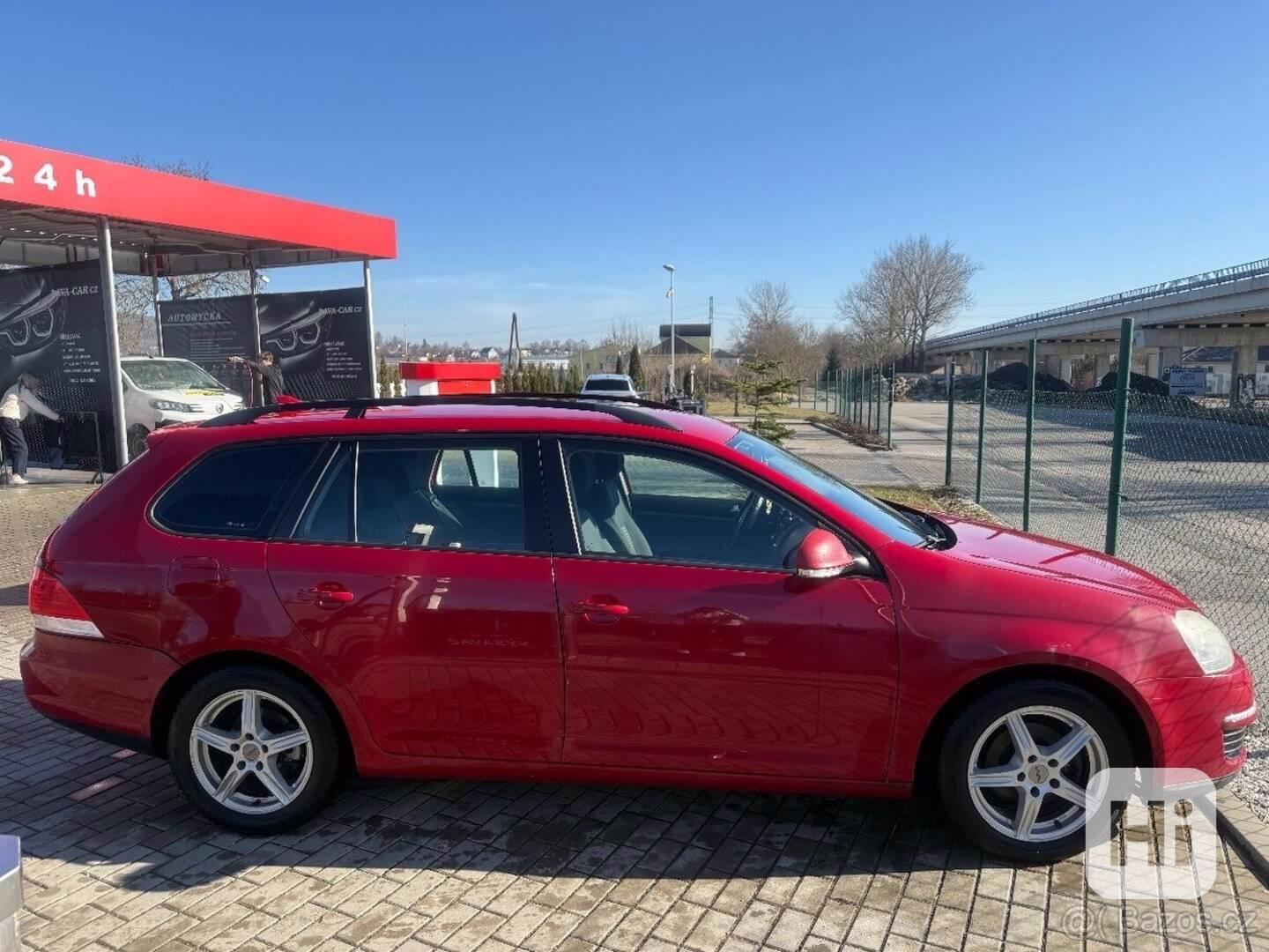 Volkswagen Golf Variant 1,6   5 | Kombi| Manuál - foto 1