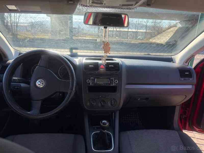 Volkswagen Golf Variant 1,6   5 | Kombi| Manuál - foto 12