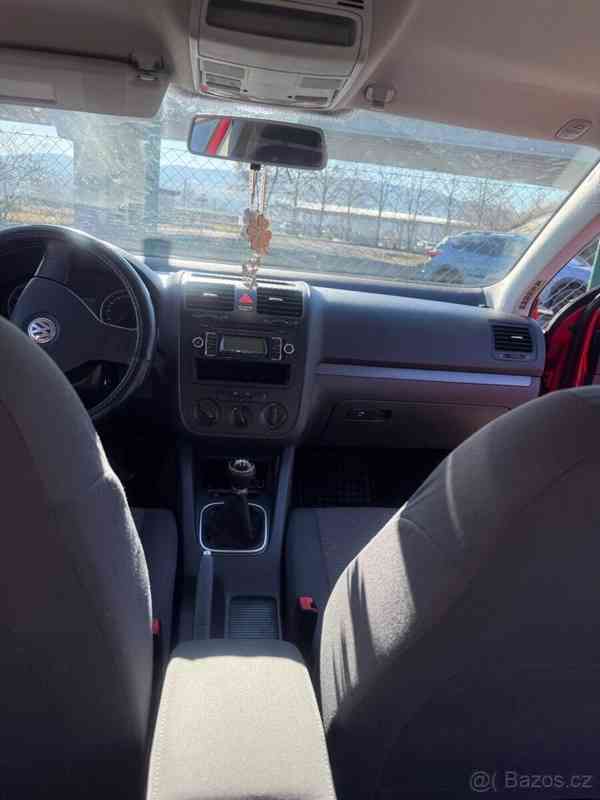 Volkswagen Golf Variant 1,6   5 | Kombi| Manuál - foto 13