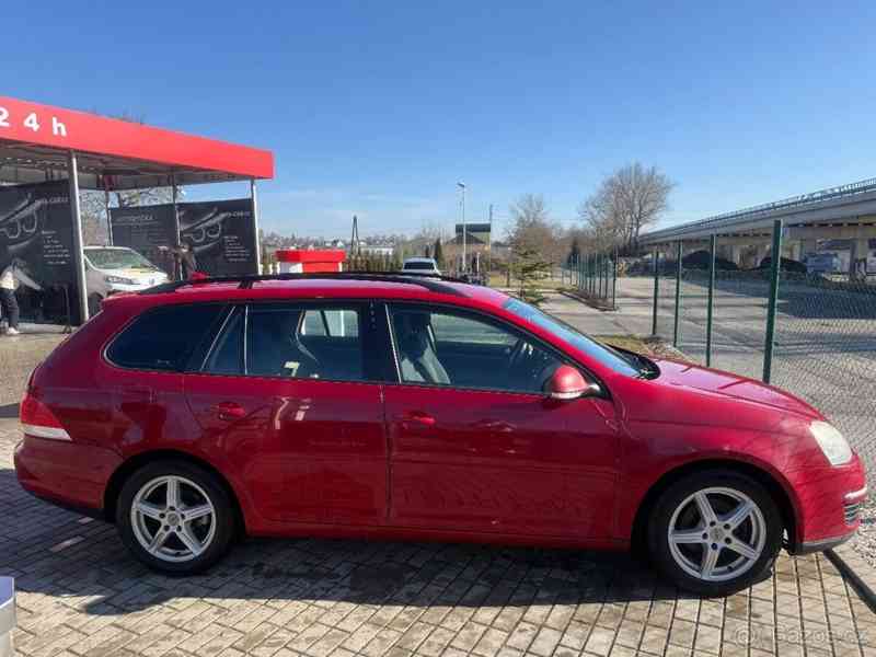 Volkswagen Golf Variant 1,6   5 | Kombi| Manuál - foto 1