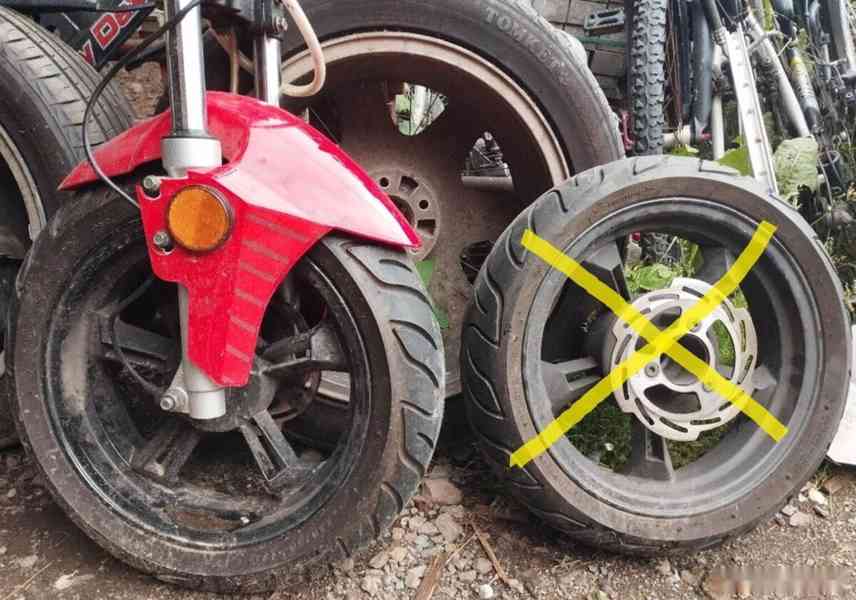 Kentoya Viron - skútr .Prodám ND .Motor není - foto 7