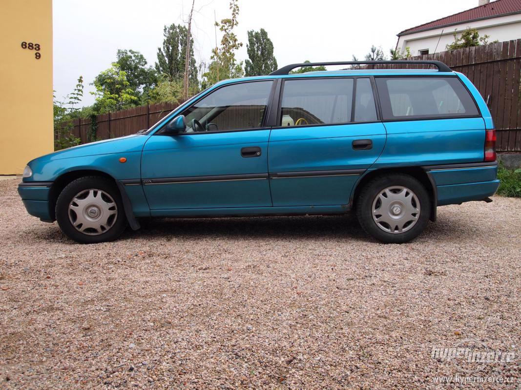 OPEL ASTRA CARAVAN 1,6,r.v.1996 - foto 1
