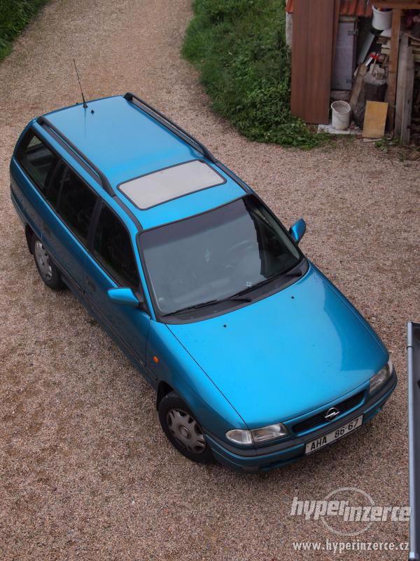 OPEL ASTRA CARAVAN 1,6,r.v.1996 - foto 5