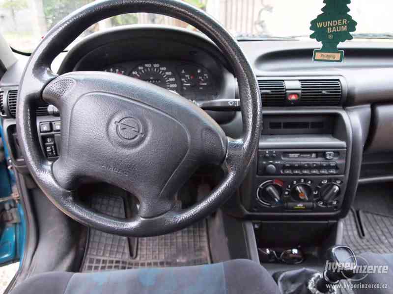 OPEL ASTRA CARAVAN 1,6,r.v.1996 - foto 6