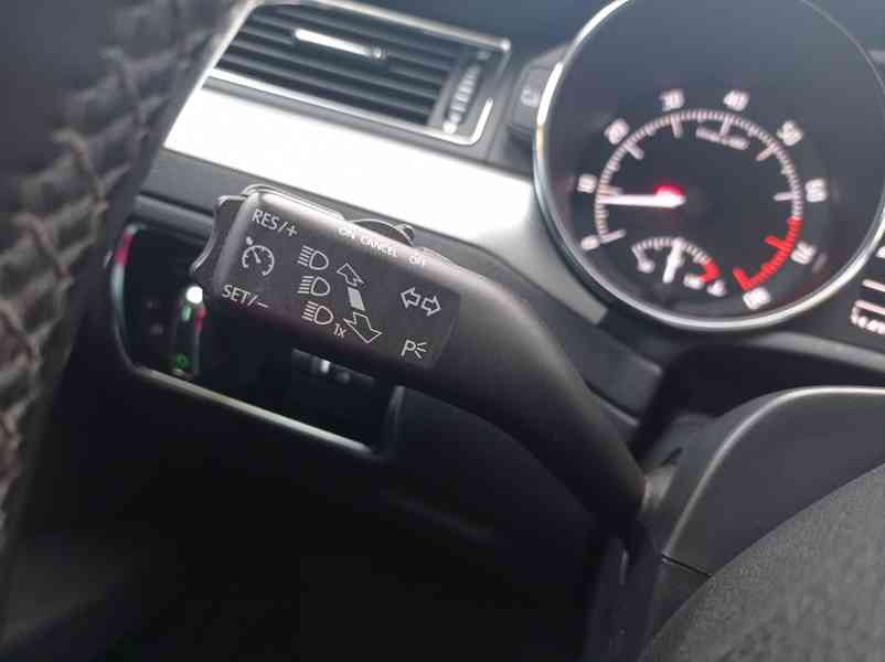 Škoda Superb 1.8 TSi 118kW/DSG/CZ/Výhřev - foto 28