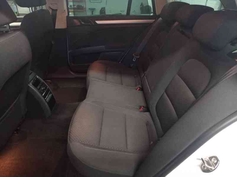 Škoda Superb 1.8 TSi 118kW/DSG/CZ/Výhřev - foto 16
