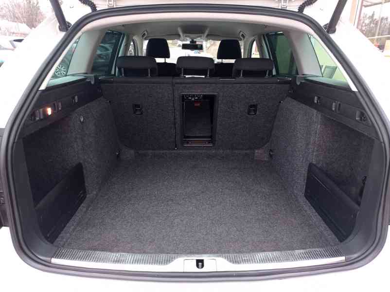 Škoda Superb 1.8 TSi 118kW/DSG/CZ/Výhřev - foto 20