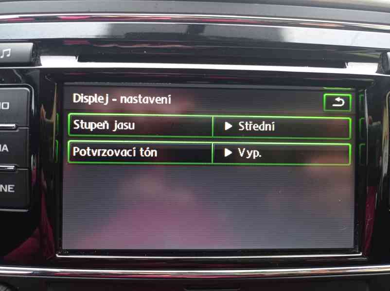 Škoda Superb 1.8 TSi 118kW/DSG/CZ/Výhřev - foto 38