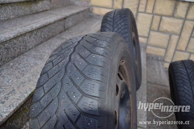 zimní pneu 195/65 R15 Semperit - foto 4