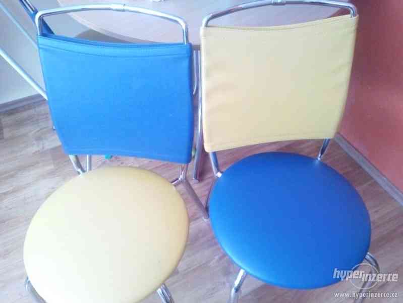 4 židle a stůl - foto 1