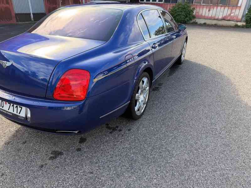 Bentley Continental Flying Spur 6,0   V12 - foto 10