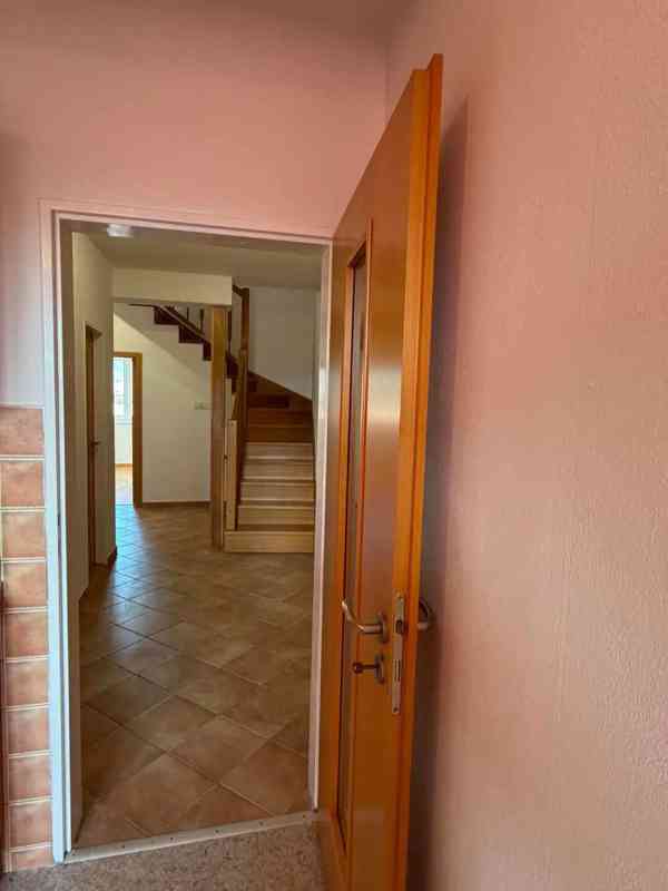Pronájem bytu 3+1 96 m² - foto 5