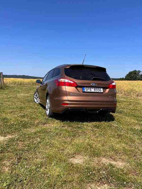 Ford Focus 1,6 - foto 5
