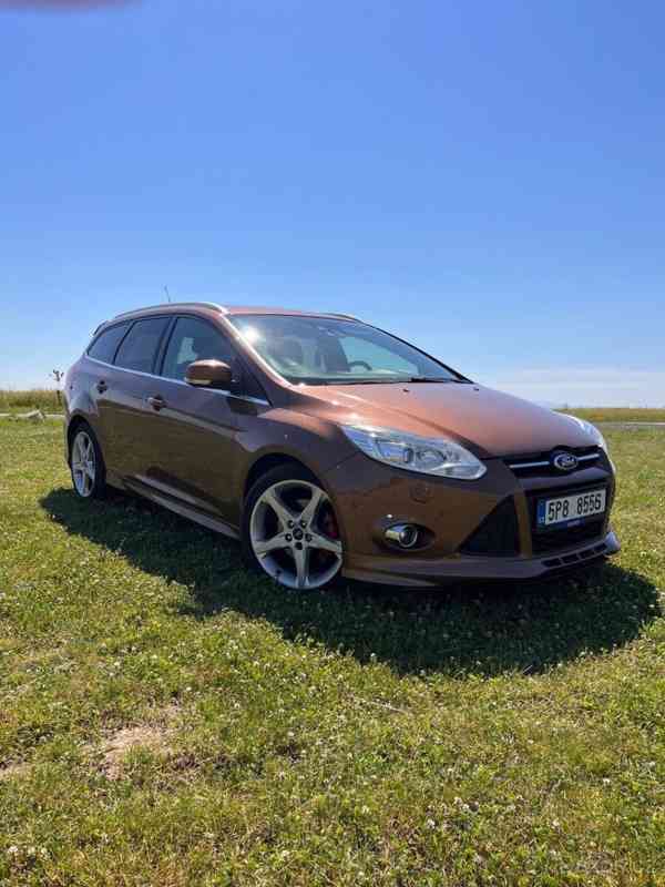 Ford Focus 1,6 - foto 2