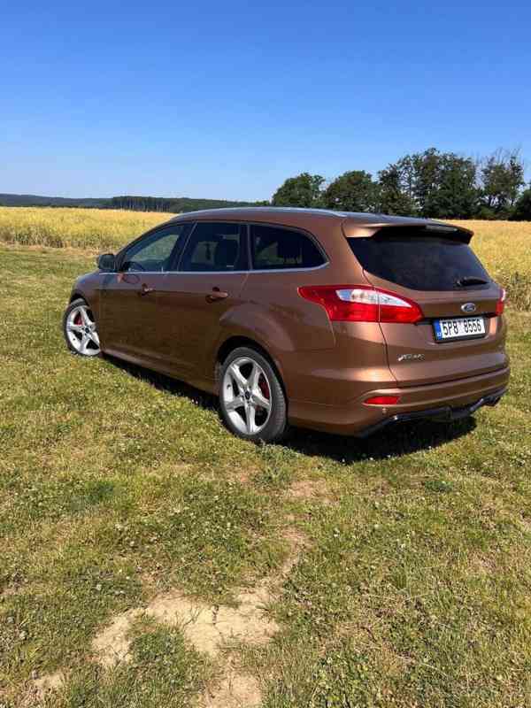 Ford Focus 1,6 - foto 6