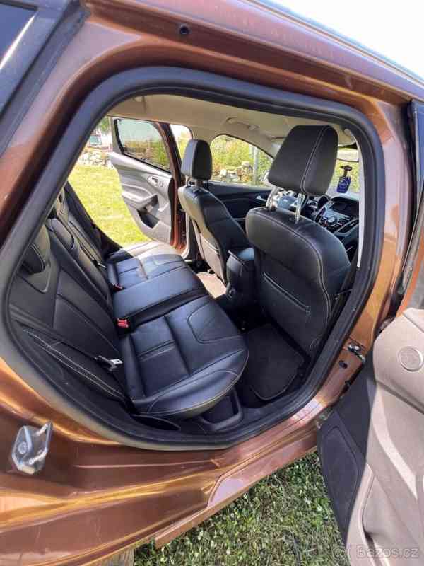 Ford Focus 1,6 - foto 9