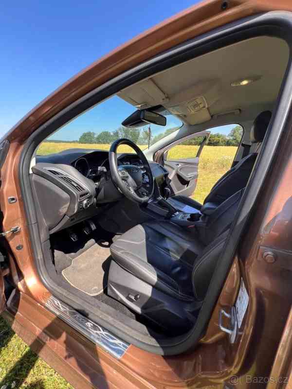 Ford Focus 1,6 - foto 11