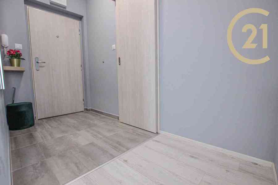 Prodej bytu 3+kk s celkovou užitnou plochou 129 m2 s garážovým stáním a prostornou terasou, ul. Liše - foto 5