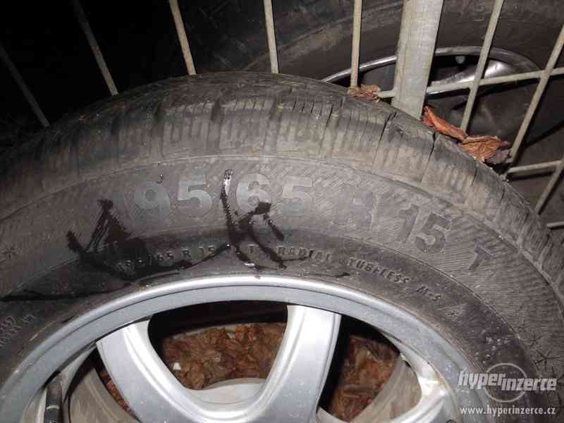 15" Kola + zimní pneu 195/65 R15T - foto 2