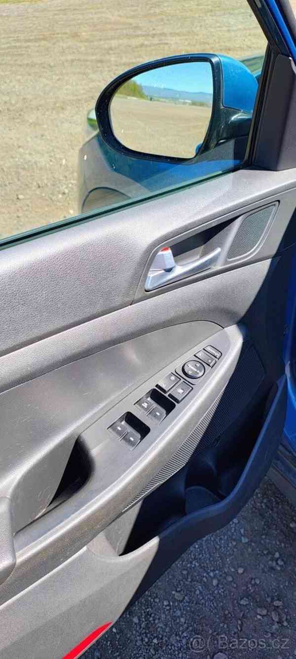 Hyundai Tucson 2,0   CRDi 136Kw 4x4 Style A/ T Prem - foto 4