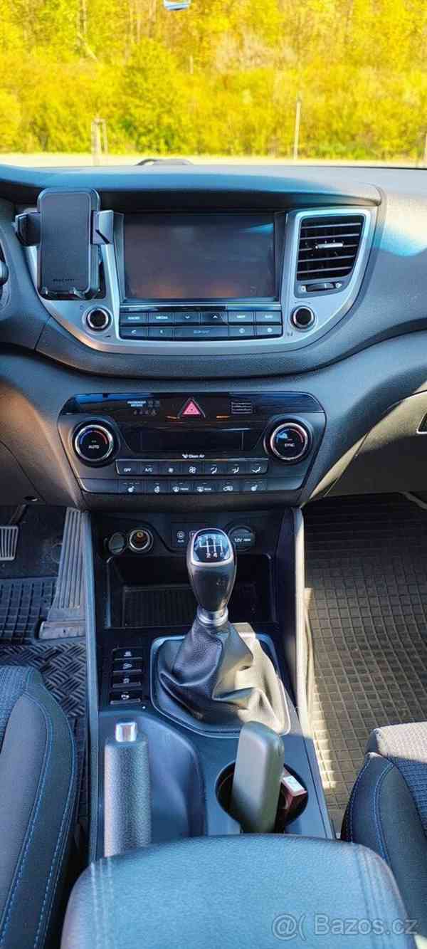 Hyundai Tucson 2,0   CRDi 136Kw 4x4 Style A/ T Prem - foto 5