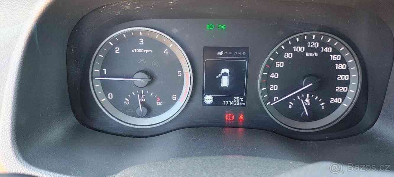 Hyundai Tucson 2,0   CRDi 136Kw 4x4 Style A/ T Prem - foto 10