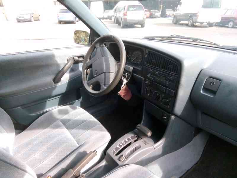 vw passat B3 1,8 benzin automat - foto 6