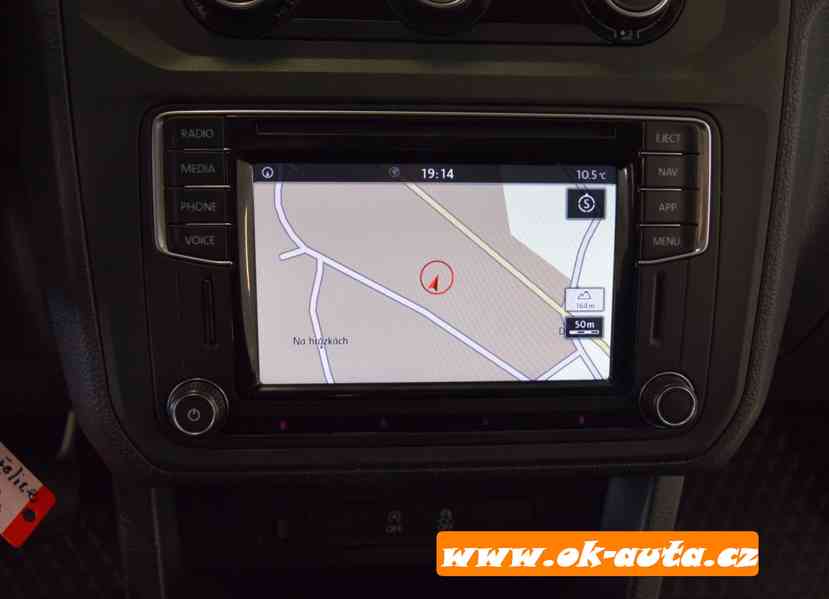 Volkswagen Caddy 2.0 TDI MAXI 4x4 DSG 5 MÍST 2020-DPH  - foto 21